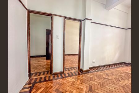 Apartamento para alugar com 2 quartos, 75m² em Laranjeiras, Rio de Janeiro