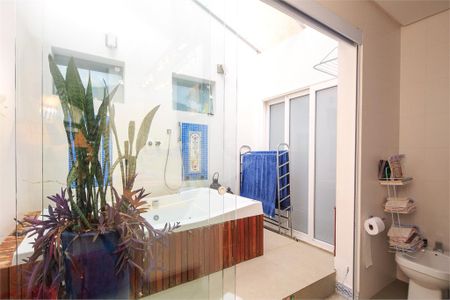 Casa à venda com 3 quartos, 340m² em Chácara Monte Alegre, São Paulo