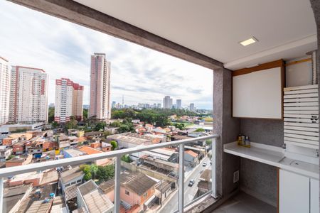 Apartamento à venda com 57m², 2 quartos e 1 vaga Apartamento à venda com 57m², 2 quartos e 1 vagaVaranda