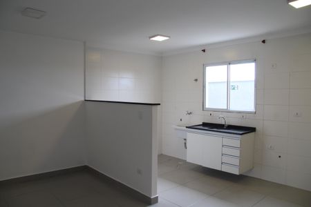 Sala e cozinha integrada  de apartamento para alugar com 1 quarto, 42m² em Jardim Tranquilidade, Guarulhos