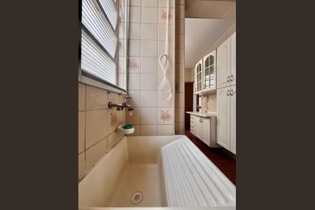 Apartamento para alugar com 78m², 3 quartos e 1 vagaÁrea de Serviço