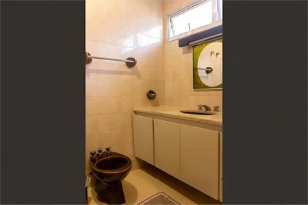 Casa à venda com 288m², 3 quartos e 2 vagas