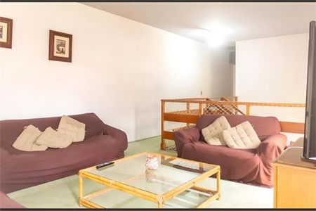 Casa à venda com 288m², 3 quartos e 2 vagas