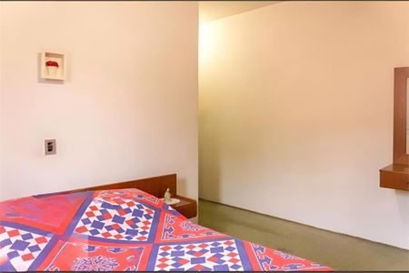 Casa à venda com 288m², 3 quartos e 2 vagas