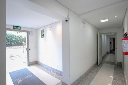 Apartamento para alugar com 55m², 2 quartos e 1 vagaHall social