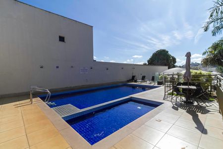 Apartamento para alugar com 55m², 2 quartos e 1 vagaÁrea comum - Piscina