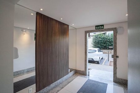 Apartamento para alugar com 55m², 2 quartos e 1 vagaHall social