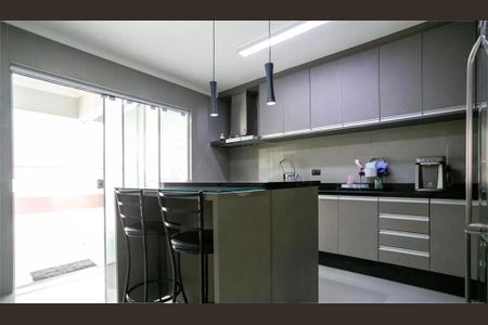 Casa à venda com 142m², 3 quartos e 3 vagas