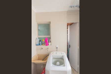 Apartamento à venda com 57m², 2 quartos e 1 vaga Apartamento à venda com 57m², 2 quartos e 1 vagaÁrea de Serviço