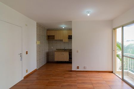 Sala de apartamento para alugar com 2 quartos, 49m² em Jardim Alzira, São Paulo