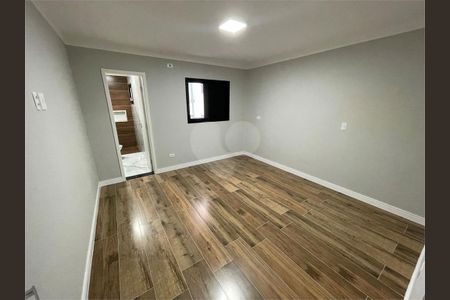 Casa à venda com 3 quartos, 158m² em Vila Carrão, São Paulo