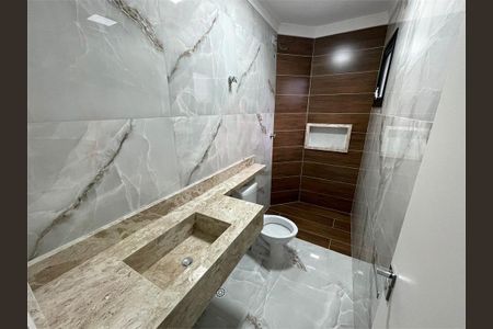 Casa à venda com 3 quartos, 158m² em Vila Carrão, São Paulo