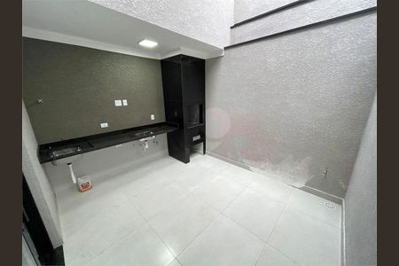 Casa à venda com 3 quartos, 158m² em Vila Carrão, São Paulo