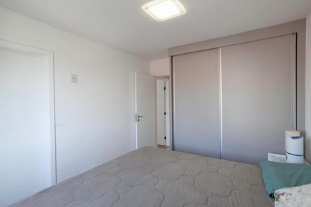 Apartamento à venda com 200m², 3 quartos e 3 vagas Apartamento à venda com 200m², 3 quartos e 3 vagasSuíte