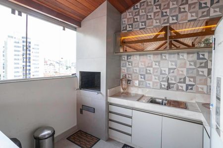 Apartamento à venda com 200m², 3 quartos e 3 vagas Apartamento à venda com 200m², 3 quartos e 3 vagasCobertura