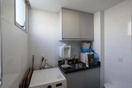 Apartamento à venda com 200m², 3 quartos e 3 vagas Apartamento à venda com 200m², 3 quartos e 3 vagasCozinha e Área de Serviço