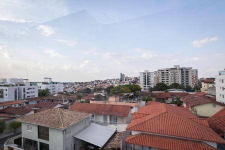 Apartamento à venda com 200m², 3 quartos e 3 vagas Apartamento à venda com 200m², 3 quartos e 3 vagasCobertura - Vista