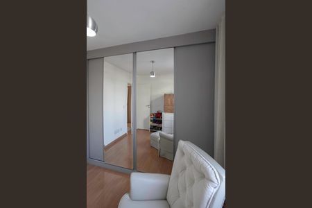 Apartamento à venda com 200m², 3 quartos e 3 vagas Apartamento à venda com 200m², 3 quartos e 3 vagasQuarto 2