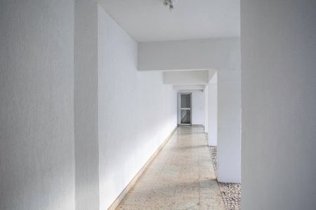 Apartamento à venda com 200m², 3 quartos e 3 vagas Apartamento à venda com 200m², 3 quartos e 3 vagasEntrada