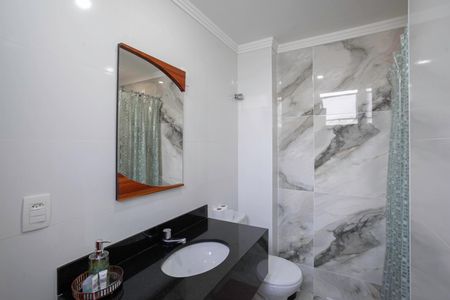 Apartamento à venda com 200m², 3 quartos e 3 vagas Apartamento à venda com 200m², 3 quartos e 3 vagasCobertura - Banheiro social 2