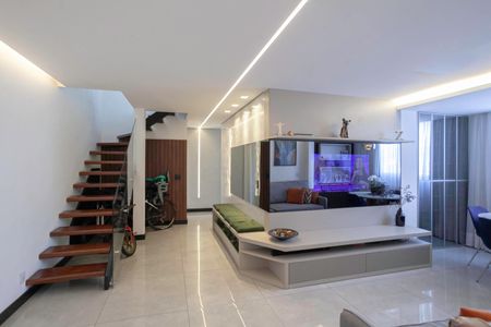 Apartamento à venda com 200m², 3 quartos e 3 vagas Apartamento à venda com 200m², 3 quartos e 3 vagasSala 1