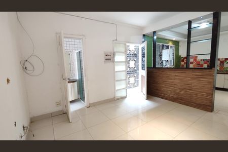 Sala de casa para alugar com 2 quartos, 120m² em Lajeado, Ferraz de Vasconcelos