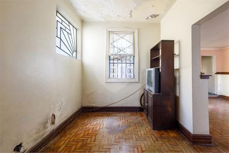 Casa à venda com 3 quartos, 350m² em Alto da Lapa, São Paulo