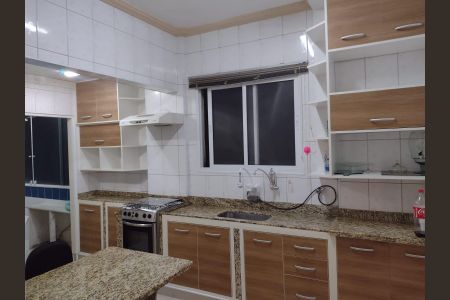 Apartamento à venda com 120m², 2 quartos e sem vaga Apartamento à venda com 120m², 2 quartos e sem vagaCozinha
