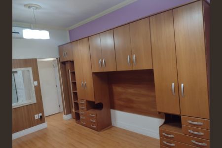 Apartamento à venda com 120m², 2 quartos e sem vaga Apartamento à venda com 120m², 2 quartos e sem vagaSala e Quarto