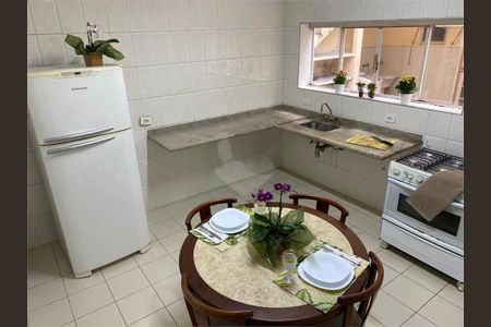 Casa à venda com 3 quartos, 130m² em Santo Amaro, São Paulo