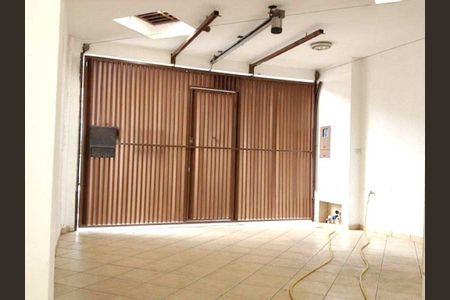 Casa à venda com 4 quartos, 113m² em Campo Belo, São Paulo