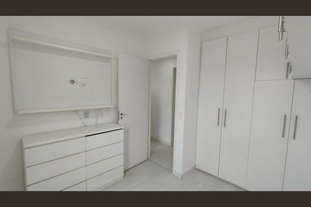Quarto 1 de apartamento para alugar com 2 quartos, 49m² em Jardim Helena, São Paulo