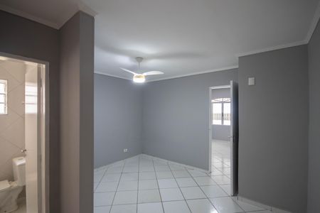 Quarto 1 de casa para alugar com 2 quartos, 64m² em Vila Medeiros, São Paulo
