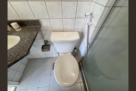 Apartamento para alugar com 70m², 2 quartos e 1 vaga Apartamento para alugar com 70m², 2 quartos e 1 vagaSuíte - Banheiro