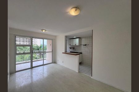 Apartamento para alugar com 70m², 2 quartos e 1 vaga Apartamento para alugar com 70m², 2 quartos e 1 vagaSala