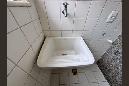 Apartamento para alugar com 70m², 2 quartos e 1 vaga Apartamento para alugar com 70m², 2 quartos e 1 vagaCozinha e Área de Serviço