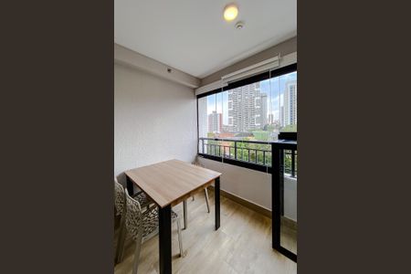 Varanda de kitnet/studio para alugar com 1 quarto, 32m² em Sacomã, São Paulo