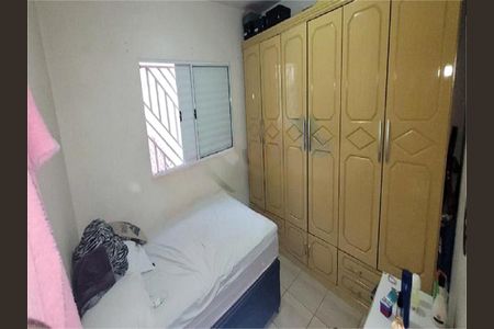 Casa à venda com 3 quartos, 105m² em Jardim Laone, São Paulo