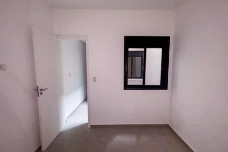 Quarto de apartamento para alugar com 2 quartos, 36m² em Vila Lucia, São Paulo