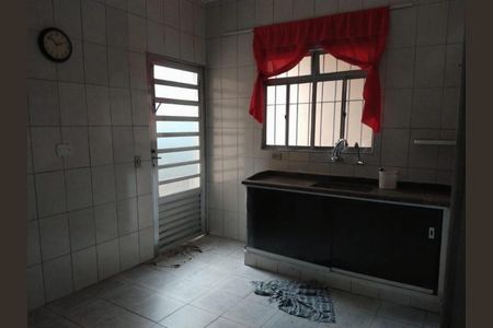 Casa à venda com 3 quartos, 1800m² em Sapopemba, São Paulo