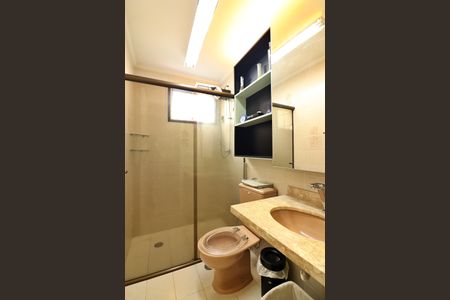 Apartamento para alugar com 70m², 2 quartos e 2 vagasBanheiro Social