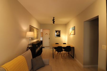 Apartamento para alugar com 70m², 2 quartos e 2 vagasSala 