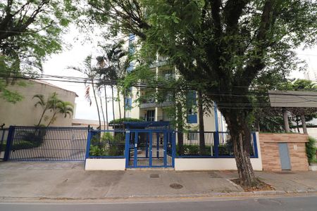 Apartamento para alugar com 70m², 2 quartos e 2 vagasFachada