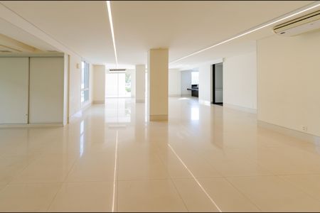 Apartamento à venda com 199m², 4 quartos e 4 vagasÁrea comum