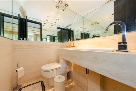 Apartamento à venda com 199m², 4 quartos e 4 vagasLavabo