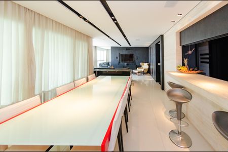 Sala de apartamento à venda com 4 quartos, 199m² em Belvedere, Belo Horizonte