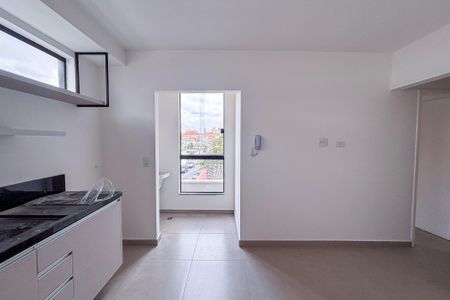 Sala/Cozinha de apartamento para alugar com 1 quarto, 28m² em Vila Lucia, São Paulo
