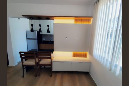 Cozinha de apartamento para alugar com 1 quarto, 42m² em Agronômica, Florianópolis