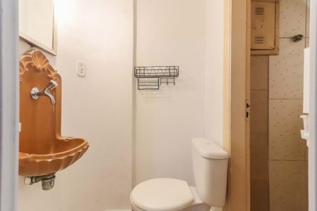 Banheiro de casa para alugar com 2 quartos, 45m² em Jardim Celeste, São Paulo