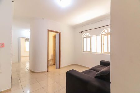 Sala de casa para alugar com 2 quartos, 45m² em Jardim Celeste, São Paulo